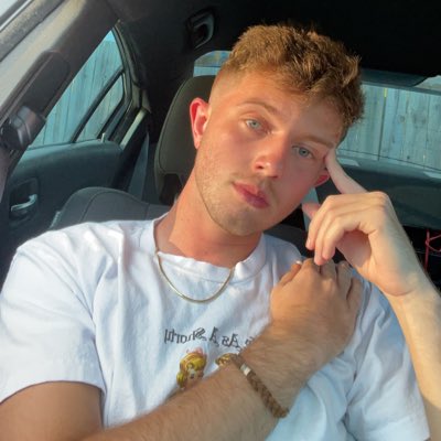 zeetcal_'s tweet photo. #NewProfilePic https://t.co/kjqKgSanK7