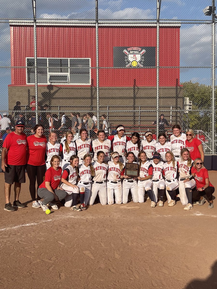 MSHSactivities's tweet photo. District Champs!  Great job today! See you in Hastings! @MSPatriotsSB #TPW https://t.co/Scxic8RNu4