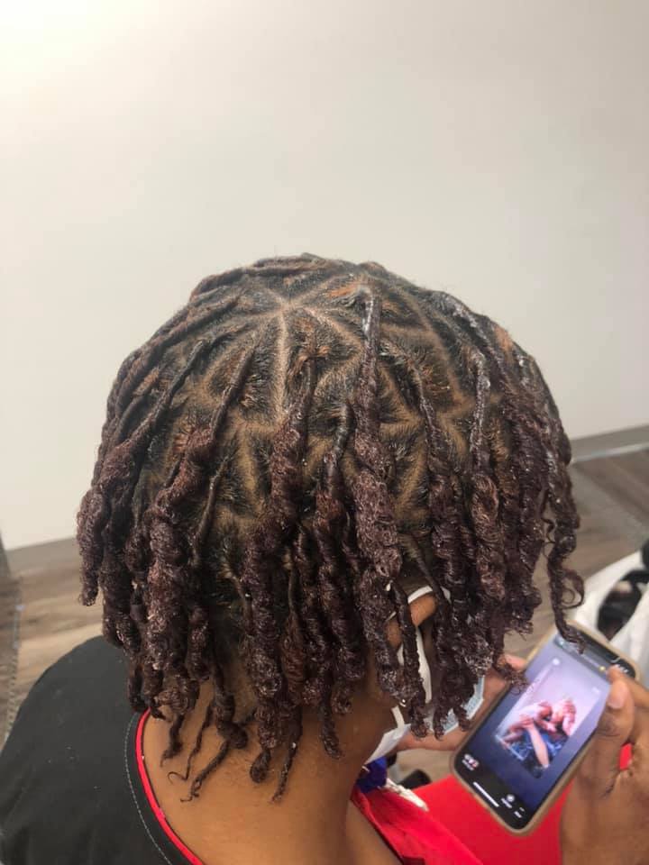 itssimplyneisha's tweet image. THIS is your sign to get starter locs on your natural hair!

Book at the link below. Don't miss out on this Starter Loc Sunday

hwlbyneisha.as.me/schedule.php

#starterlocs #houstonlocs #houstonstarterlocs #starterlocshouston #locjourney