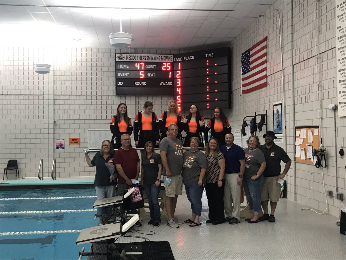 MexicoTigers's tweet photo. Congratulations to all our senior girls swimmers and divers and their families on senior night.  Thanks for all your years of dedication and commitments. Best of luck in all your future endeavors. https://t.co/k62KK64Jka
