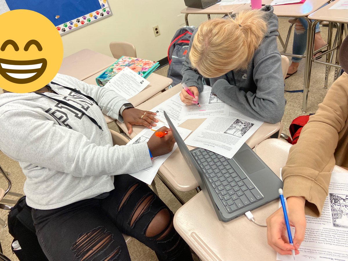 MrFahertySPMS's tweet photo. So you say studying the political spectrum is boring? Tired of the same colonial events and covering them? Bring them to life in a Tableaux Vivant! Step 1: prepare! https://t.co/dM70sBuaUK