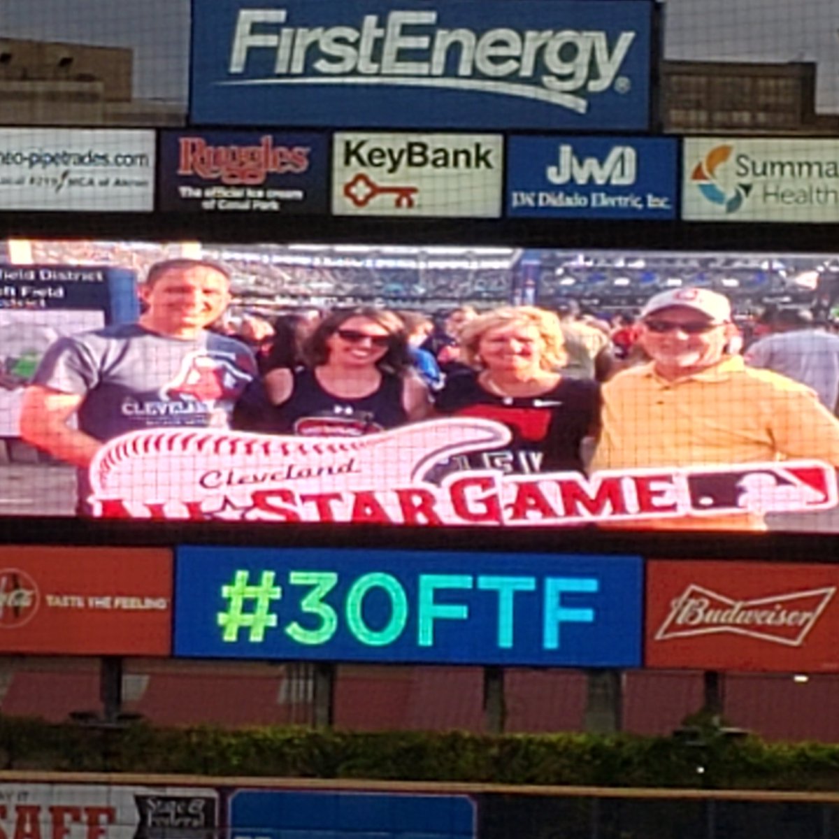 DawnDistler's tweet photo. Congratulations to @valerieshea33 on her recognition as @GrtAkronChamber #30FTF. The future is bright for Akron and @AkronMETROBus with Valerie on our team. #METROProud https://t.co/7nQZQpPZF0