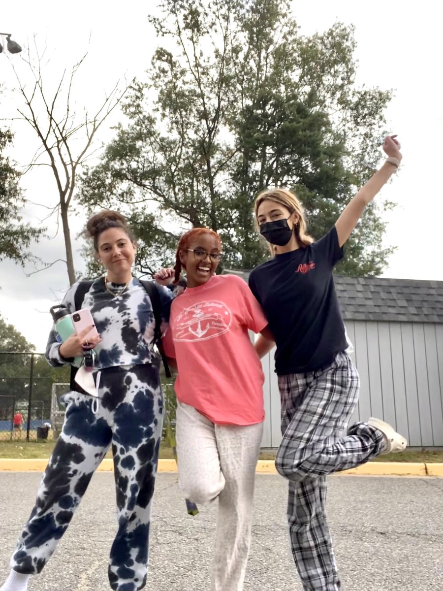 BDanayit's tweet photo. #lancerspirit22 :) https://t.co/xD8VleDKPE