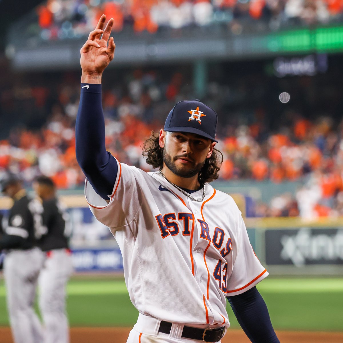 MLBStats's tweet photo. .@lmccullers43 is the first @astros pitcher to go 6.2+ scoreless innings in a #postseason game allowing 0 BB since Brandon Backe in the 2005 World Series, (Game 4) also against the White Sox. https://t.co/9QrFD9KEPj