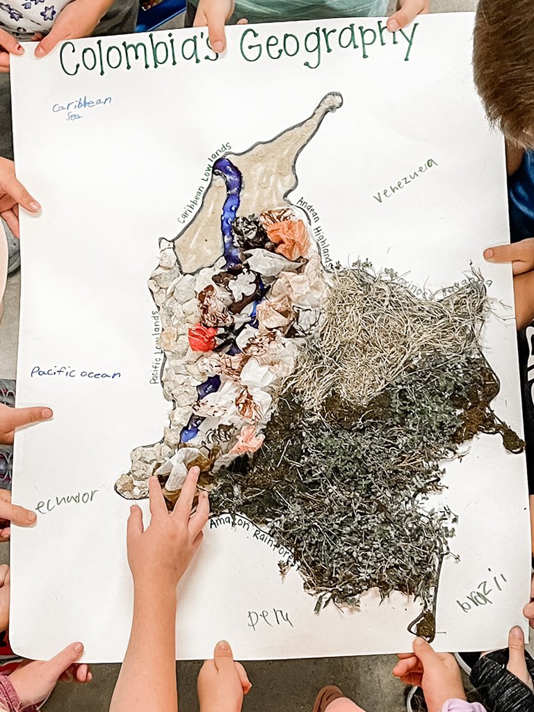 rachcmaresh's tweet photo. So proud to showcase the hard work of our amazing second graders and their study of Colombia. #HispanicHeritageMonth  @CharterOakElem @BeltonISD 

“All the ways we are different make our neighborhood-our whole world really- more interesting and fun.” -S. Sotomayor
#BetterTogether https://t.co/8P9tfS6KrK