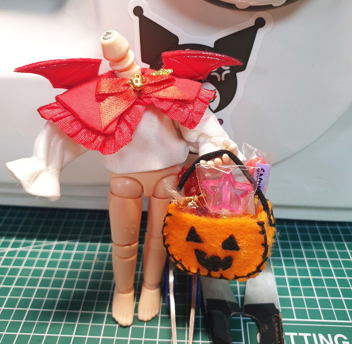 ahr_ara_shop's tweet photo. 🎃해피 할로윈 알티 이벤트🎃
개인사정상 12월 초까지는 작업을 잠시 멈추고(프시케나 홀리드레스만 디엠 문의 종종 받아용) 소소한 작업물 나눠드리려고 해요
밑에 보이는 오비츠 호환 할로윈 간식 가방! 보내드립니다!!!
3명 뽑아요! 할로윈 일주일전에 불시에 뽑아요🎃💕 https://t.co/XjqsdnTQT3