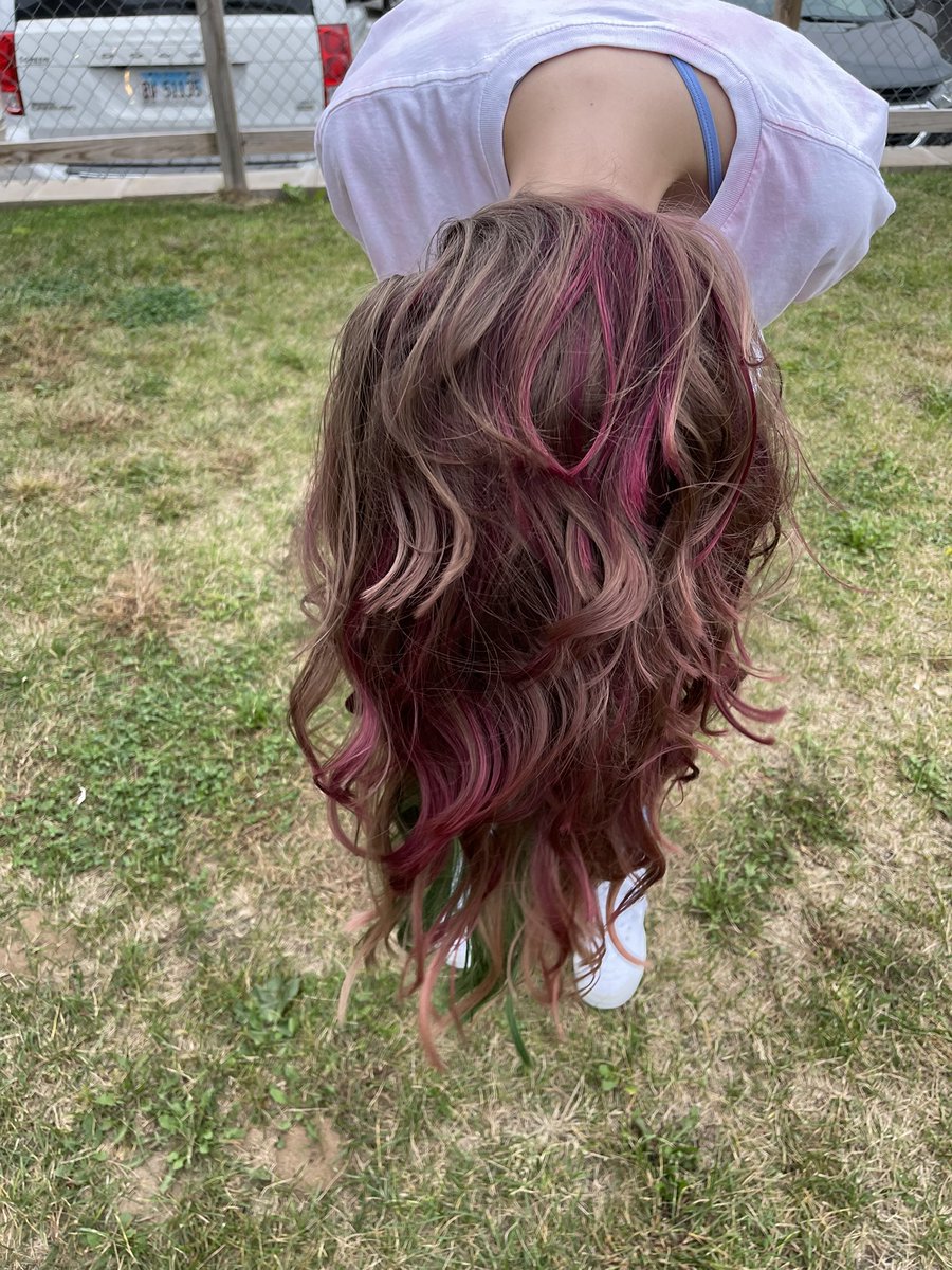 RedHall06's tweet photo. @awonderland My daughter said go this route… https://t.co/xOIz6YHT2a