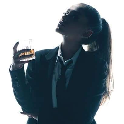 ArianaBaePosts's tweet photo. Ariana Grande ahora tiene su propio sello de distribución en Republic Records. Donde pueda tener todos los derechos de su futura discografía y organizar artistas. https://t.co/MpaErcQR4k