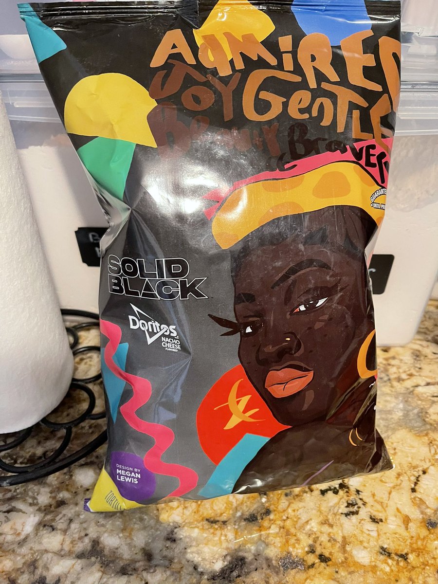 buttericanpecan's tweet photo. Look what came in the mail today!! Beautiful design and artistry #SolidBlack #BlkWomenPeriod https://t.co/oGlXblgaD6