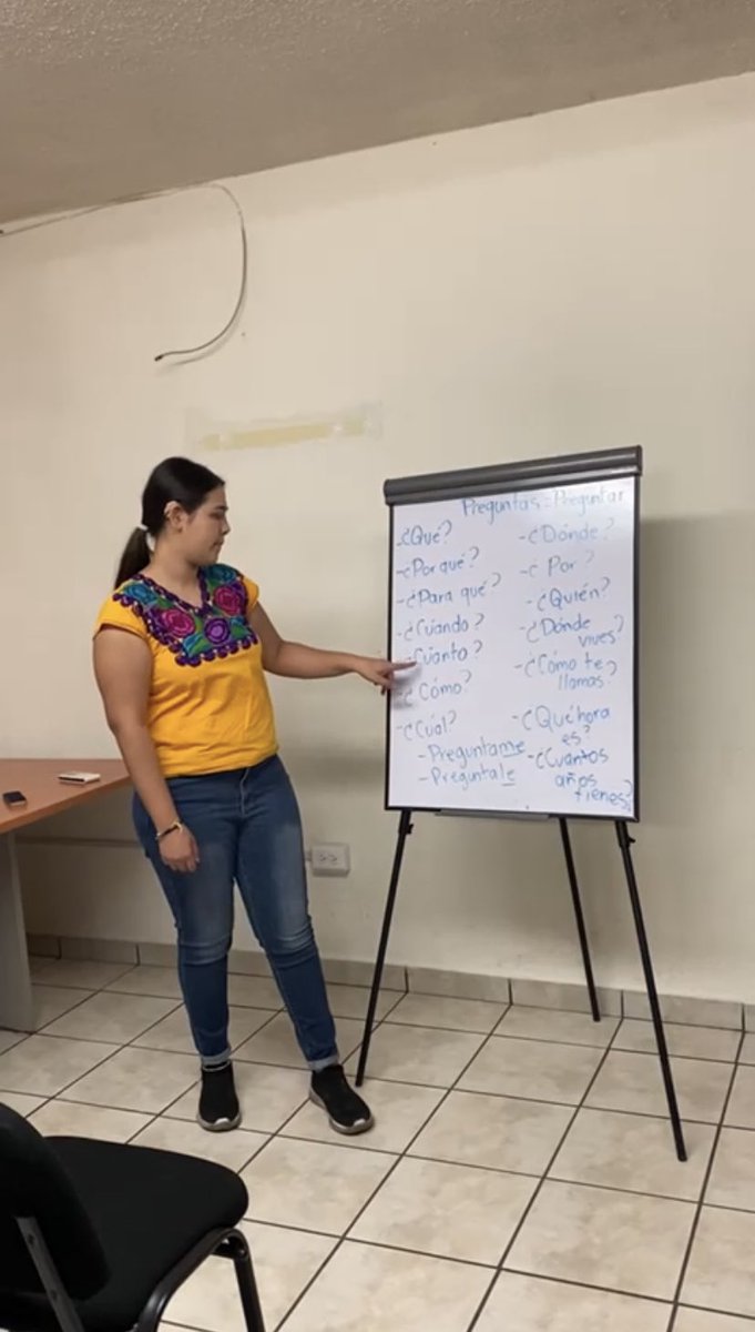 michelinn1999's tweet photo. Continuamos con las clases de Lengua de Señas Mexicana (LMS) 🧏🏻‍♂️ donde aprendimos las preguntas❓. Tener una sociedad más inclusiva es responsabilidad de todas y de todos 🌎. “La lengua de Señas es un puente hacia mi amigo que oye distinto” 💚@verdesonora https://t.co/hIFqG1ls3L