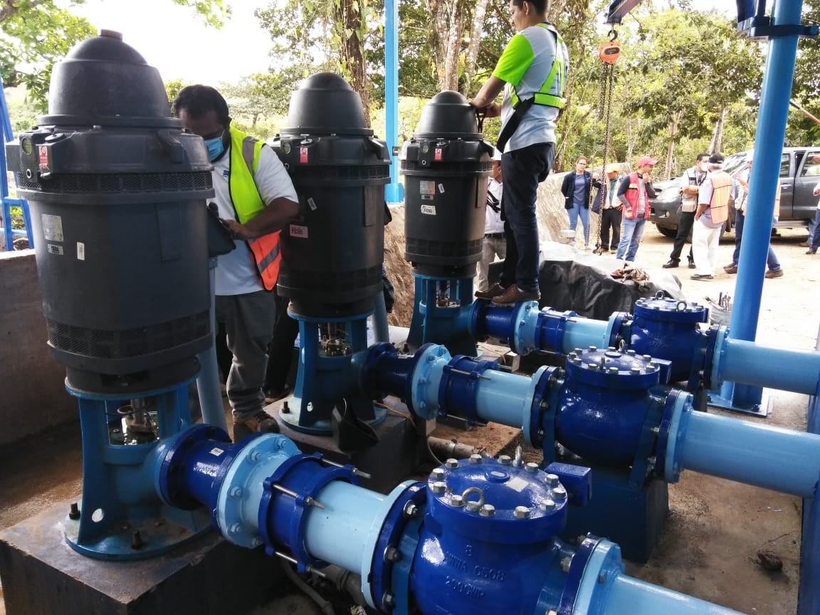 Entregamos a familias ampliación y mejoras agua potable en Santo Tomás, Chontales. #ENACALPISASH 

facebook.com/EnacalNicaragu…