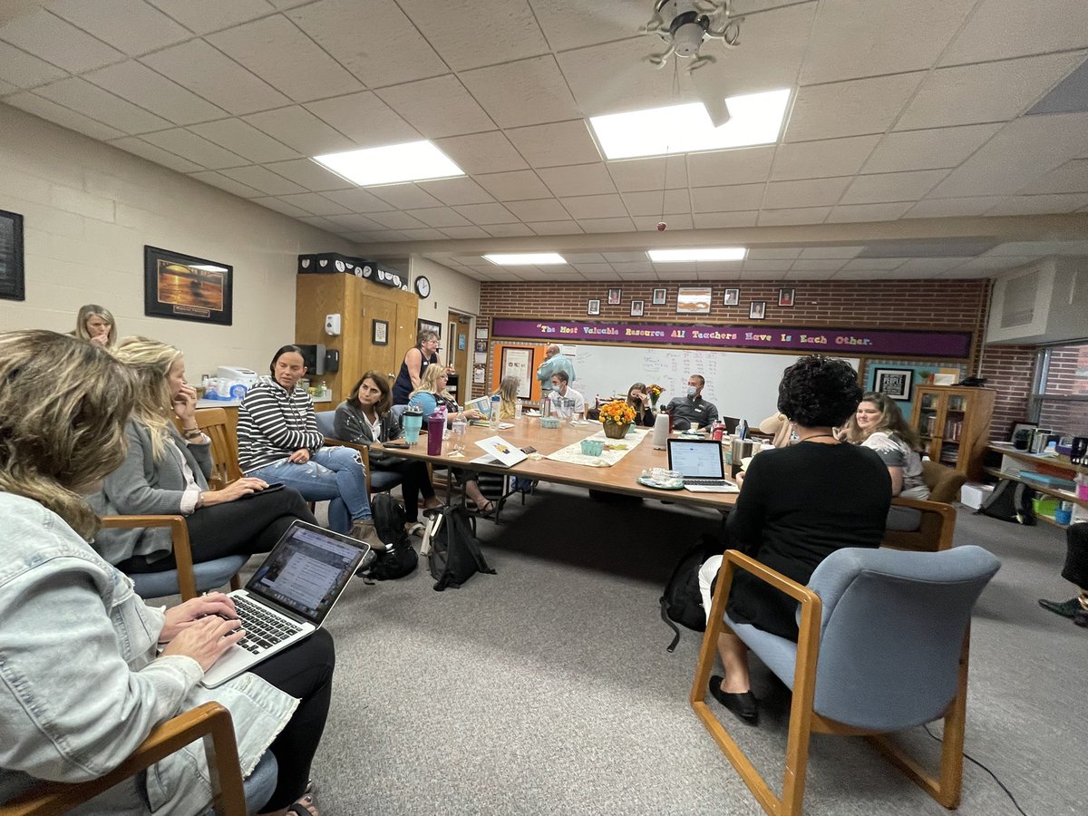 kkerianteacher's tweet photo. Great day learning, reflecting and collaborating with fellow instructional coaches from NEIC conference. Thanks Charles City ICs for hosting! @DavidVoves @MichelleHoy2 #instructionalcoach #strongertogether https://t.co/yyrRLBb2BT