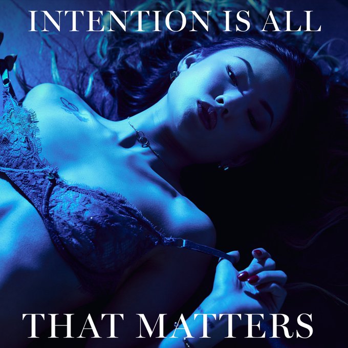 why do I want these as posters??  go watch my EPIC new scene now! https://t.co/sqSzNKYmq3 https://t.<a href="/tag/newprofilepic"class="tags"><span>#newprofilepic</span></a>