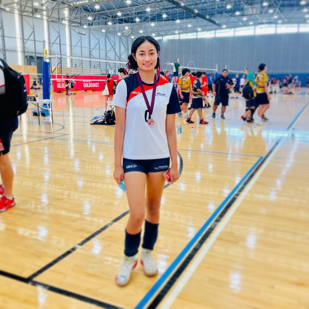 jada_niu's tweet photo. 🥉🏐 First QLD Schools Cup Volleyball Championships.
#qld #qldschool #schoolcupvolleyball #volleyball #volleyballqld #vqstatechamps #qldsportandrec #qldsport #ausvolley #qvsc #wearegc #aviationhigh #year11student #October2021 https://t.co/BJ00b0diBd