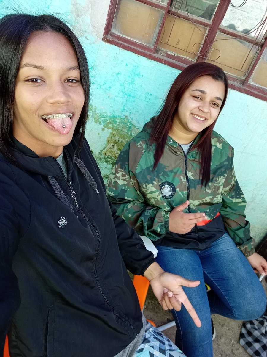 Scherom10's tweet photo. Minha parceira a fiel de todas as horas
 @poxaadudinha10  ❤️😍😻 https://t.co/JGmggqOyFp