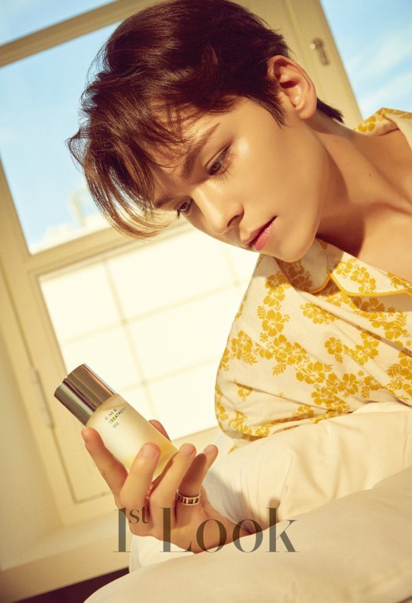 chweposts's tweet photo. Vernon for 1st look 😍😍 #버논 https://t.co/X1F7EdRKOM