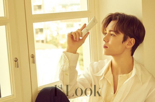 chweposts's tweet photo. Vernon for 1st look 😍😍 #버논 https://t.co/X1F7EdRKOM