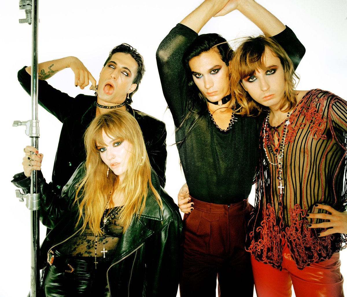 Spotify's tweet photo. #MAMMAMIA! A new @thisismaneskin single is here 💥 https://t.co/5QTNCl3K5S https://t.co/E8naqU5wnV
