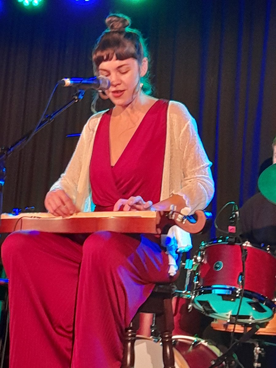 NoirinlynchM's tweet photo. Great evening of song to finish 4 nights of music in #lisdoonvarna.
@EoinONeillmusic and Clara Buteler were beautiful, warm and wise. @SoundsofSON was https://t.co/nNXA9Vnwew Loved every note, every song. She's world class https://t.co/sSLzzujvPs