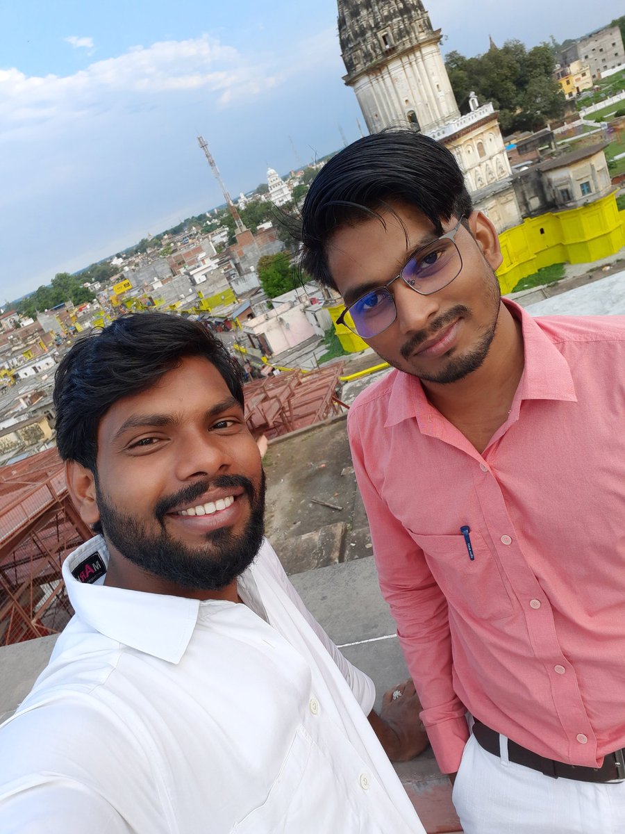 ashutoshanand74's tweet photo. #_Ayodhya https://t.co/Km3iJG5K6G