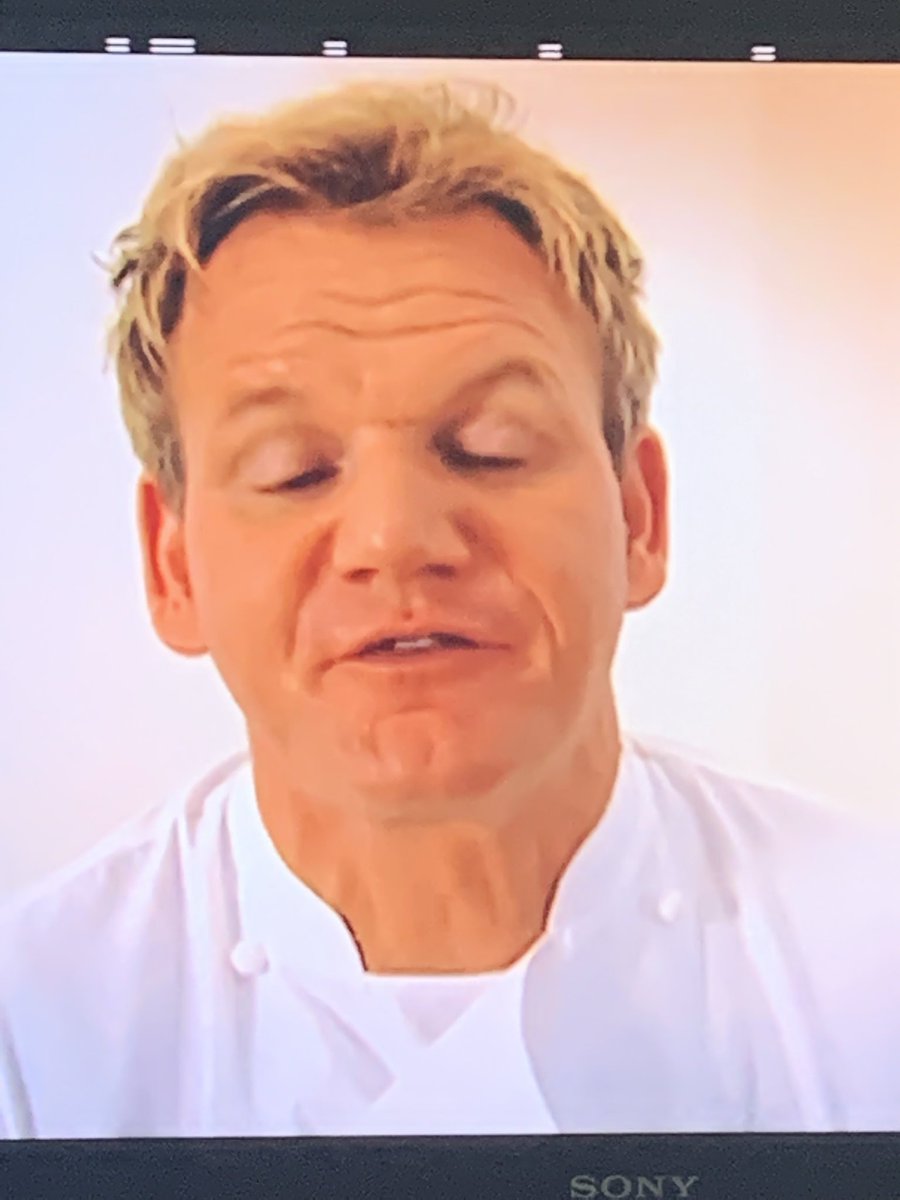My tv froze at the perfect time to make a new Gordon Ramsay meme. Any takers? https://t.co/zutH0XzGQQ
