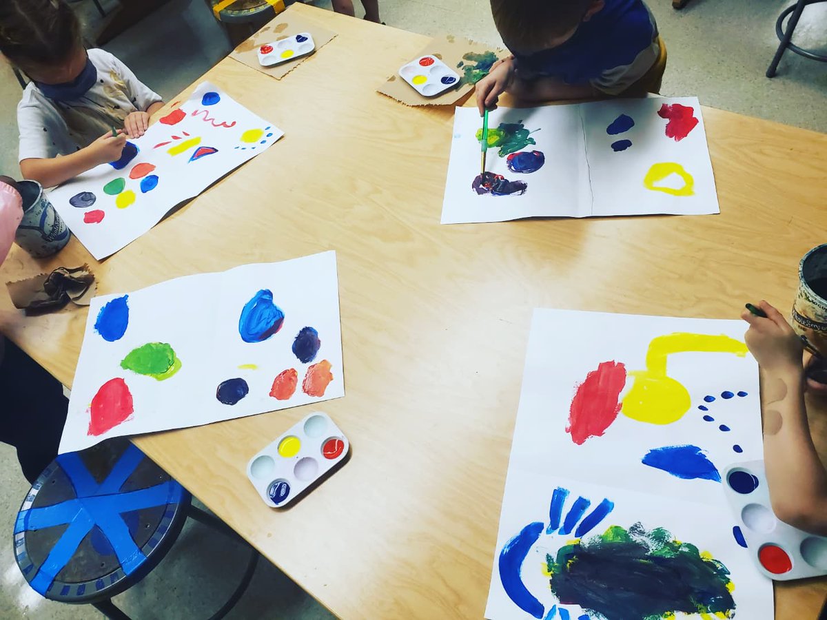 tagueart's tweet photo. #kindergartenart has been experimenting with #primarycolors and paint. I just love their excitement when they realize all the colors they can make!
#TABart #tabchoice #paintingstation #oakpark97 #WeAreD97 #irving97 #d97art https://t.co/FljdoQfwFJ