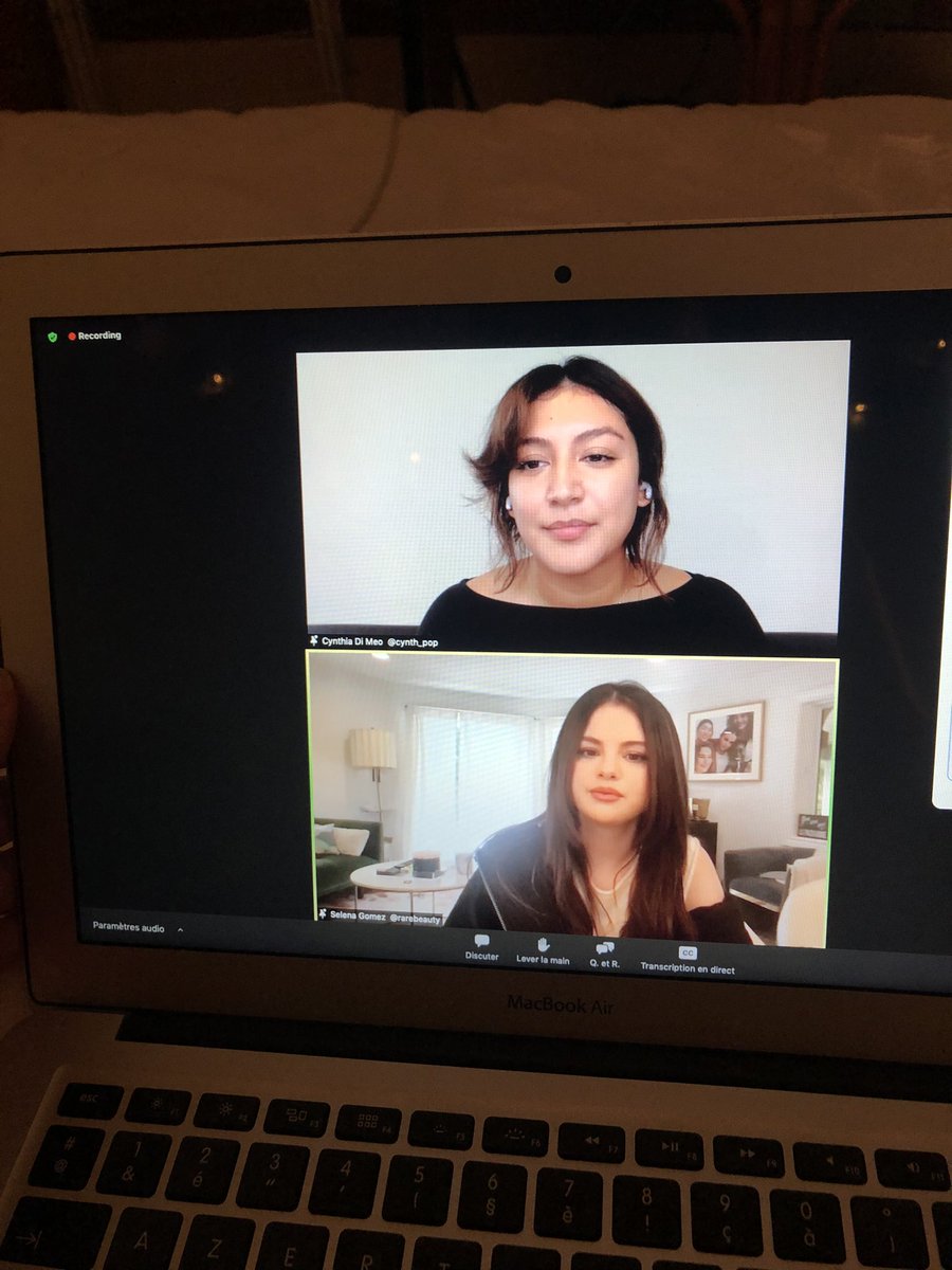 seleniftie's tweet photo. zoom call with @selenagomez, @rarebeauty, @Cynth_pop_ and @sephora π€ #SephoraEvents https://t.co/usEOpMTTLH