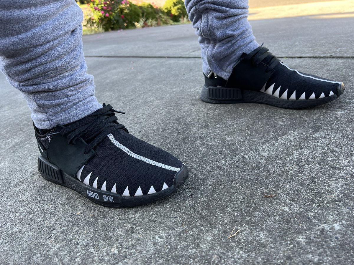 benzo1818's tweet photo. Adidas NMD R1 x Neighborhood
#neighborhoodjapan #nbhd #neighborhoodnmd #nmdr1pk #yoursneakersaredope
10/7/2021 https://t.co/TvSPpch3lj