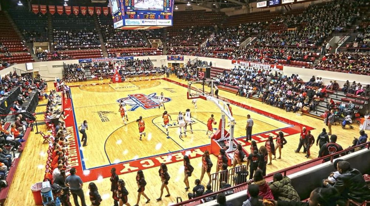 Blessed to receive an offer from the University of Detroit Mercy! Thank you @CoachL_Collins @Detroit_WBB 💙❤️!!