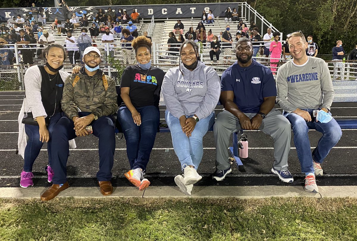 Aaronmarcin's tweet photo. We are having a great time at our #BattleOfTheBrooks @EMMMSCougars @WestMillbrook #DreamTeam https://t.co/D8FVkKHYXv