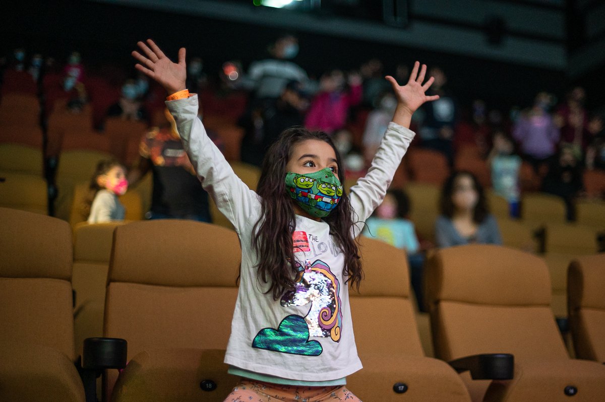 CinematecaBta's tweet photo. El 16 de octubre será un día especial: Tómate la Cinemateca para experimentar, recorrer y explorar con niños, niñas y jóvenes, el centro de las artes audiovisuales de Bogotá ⚡Reclama el Pasaporte #ViveLaCinemateca y lleva el récord de las actividades 👉 https://t.co/PYvLQTYTB1 https://t.co/F96x1MqqUO