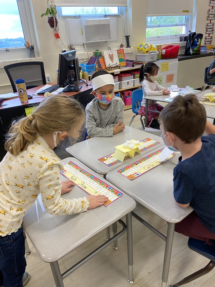 Ingber208's tweet photo. Learning about force. We built bridges using index cards and tested objects to see how much the bridge could hold. Our test items were cotton balls, washers, straws, crayons, and paper clips. #PISTEM #msmelican https://t.co/0Bj7TttGq9