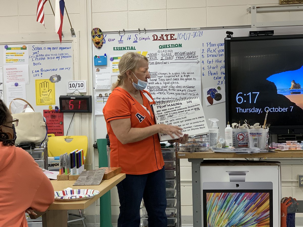 Thank you Ms. Hamacher for the tips and tricks in organizing and Art room classroom management! I’m definitely implementing the marker idea in my classroom! <a href="/AldineArt/">Aldine ISD Visual Arts</a>