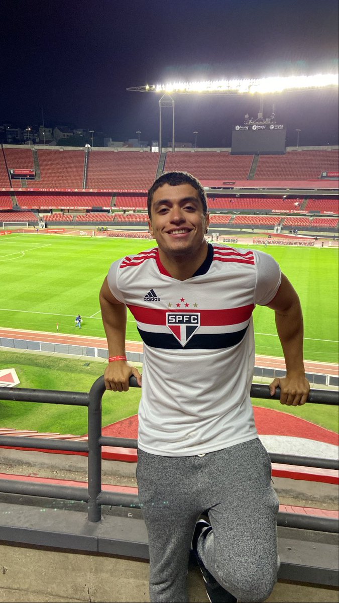 fiduarte_'s tweet photo. Pra namorar comigo tem que aceitar que eu tenho dois moods https://t.co/bZ1ltBQFfE