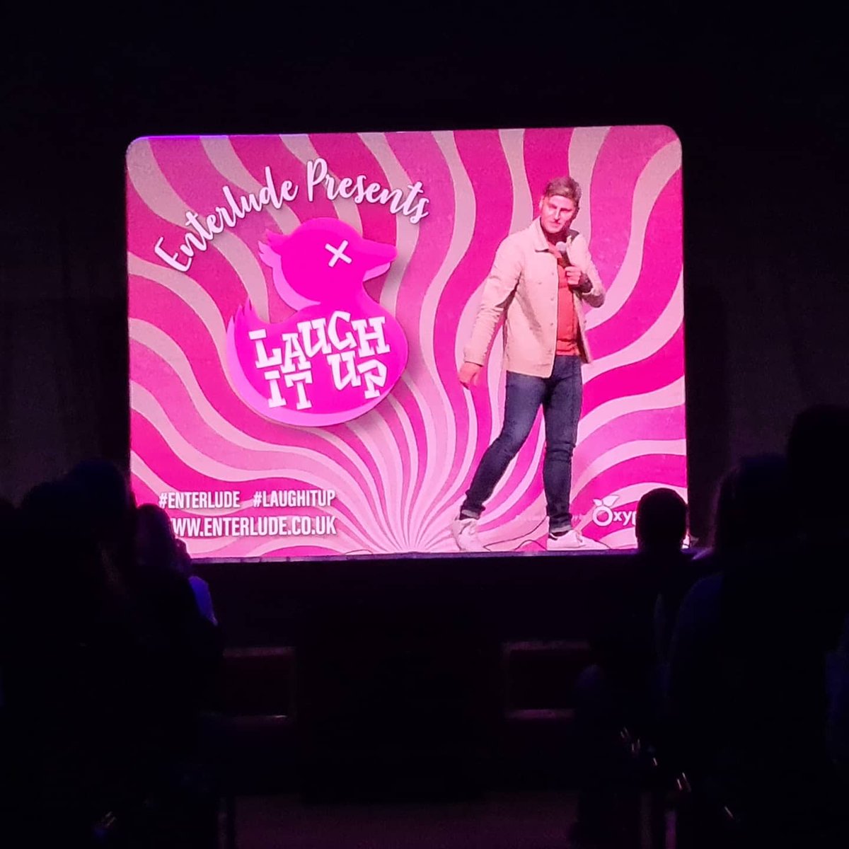 Enterlude_UK's tweet photo. Another fantastic night of stand-up comedy at Laugh It Up @BENNHallRugby ft @BarbaraNice @scottbcomedyuk @goodkidscomedy & @SimonBrodkin
Looking forward to more great nights in 2022. Sign up to our mailing list at https://t.co/NLR35VEVZb
#laughitup #enterlude #comedy #rugby https://t.co/oHKlQhmrJ2