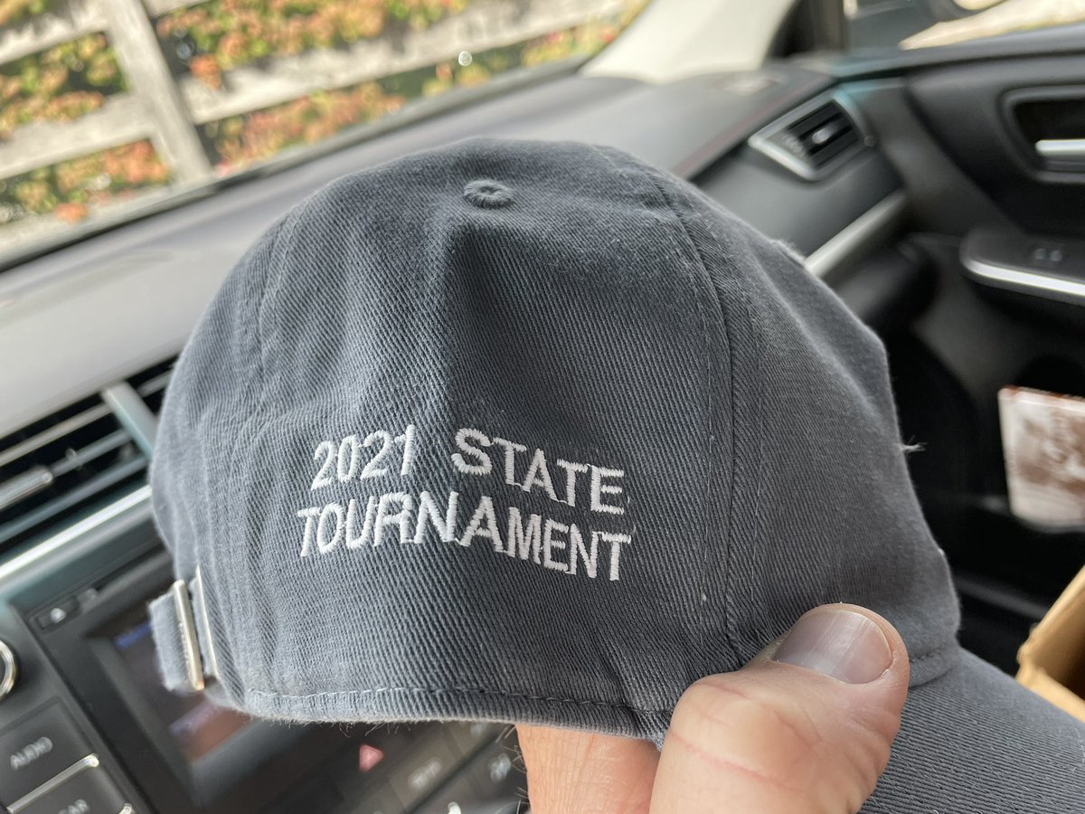 I just happened to be in Bowling Green this evening and guess who I ran into? Our Regional Champion <a href="/rylegolfky/">Bmcdaniel</a> team.  Looking forward to see them compete!!!! #proudprincipal