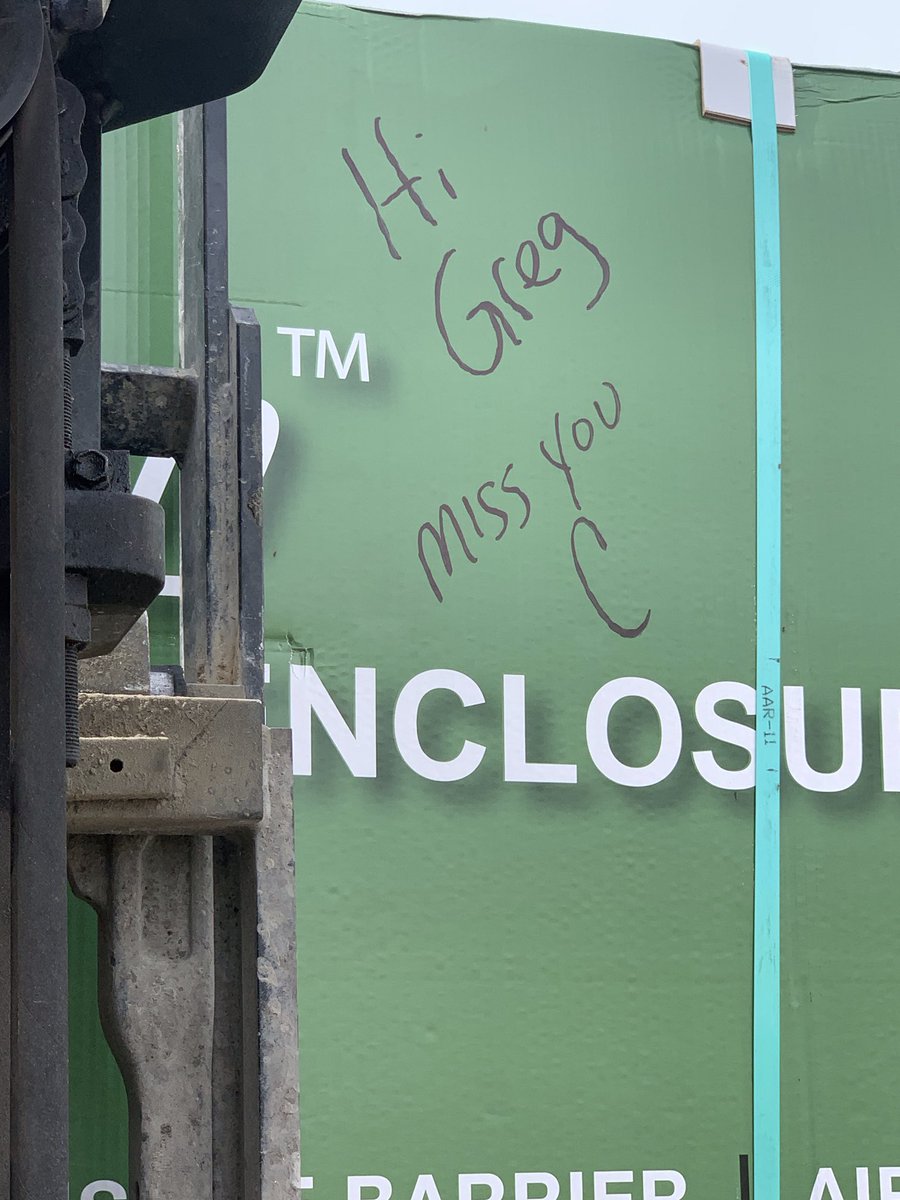 When your at your new store and you get the chance to say hi to your old store by truck. Miss you guys ⁦<a href="/LewisHom/">Jimmy Lewis</a>⁩ ⁦<a href="/trh_204/">Tim Hoover</a>⁩ ⁦<a href="/CorrellMelissa/">Melissa Correll</a>⁩