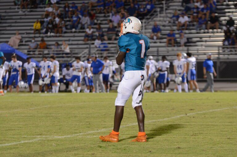 Plant City High School student-athlete Romello Jones recently spoke about his experience through sports and the Hillsborough Education Foundation’s mentorship program as he prepares to become the first person in his family to pursue a college degree.
buff.ly/3Am88Qv