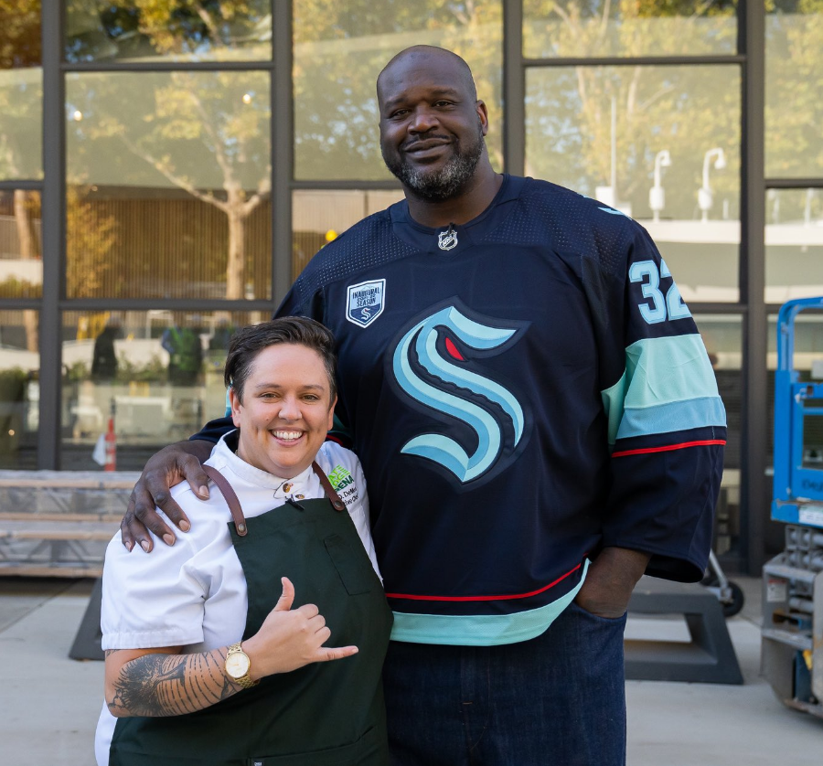 Shaq Wearing a Kraken Jersey. Size 80? : r/hockeyjerseys