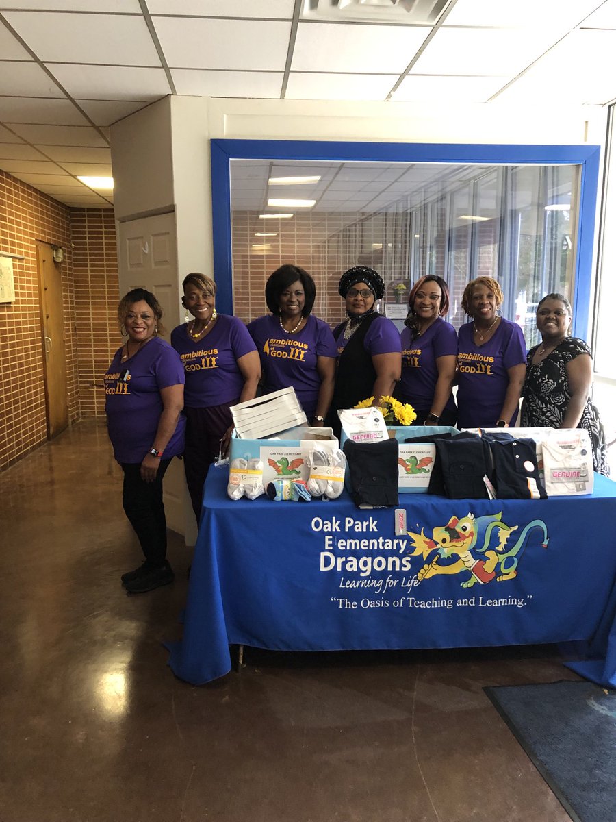 WDAMMiranda's tweet photo. It is such an honor to be a part of the Ambiguous Women of God Ministry Group. This group of ladies really cares about giving and supporting the community. Recently we were at Oak Park Elementary School to deliver uniforms and other needed items for students.  A special moment! https://t.co/U4lsIBFHdn