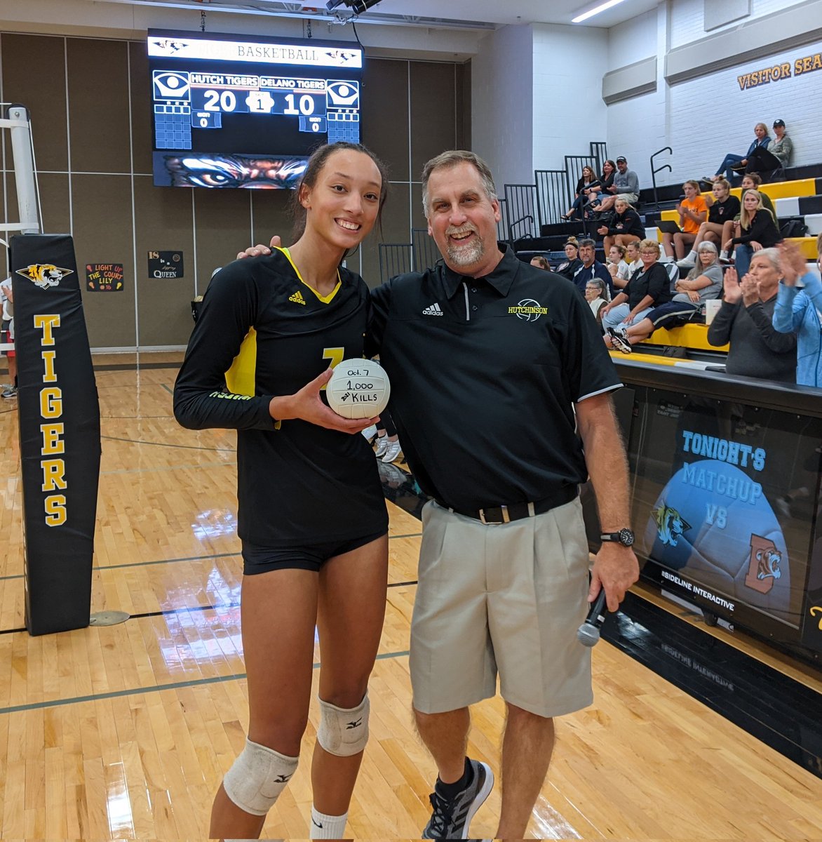 HutchTigers's tweet photo. Congratulations to @TigerVolley's Adri R for kill #1000! Adri was already the all-time school leader in kills and came into tonight needing six for the 1000-mark.
#WeAreHutch https://t.co/JkpOOfTuFb
