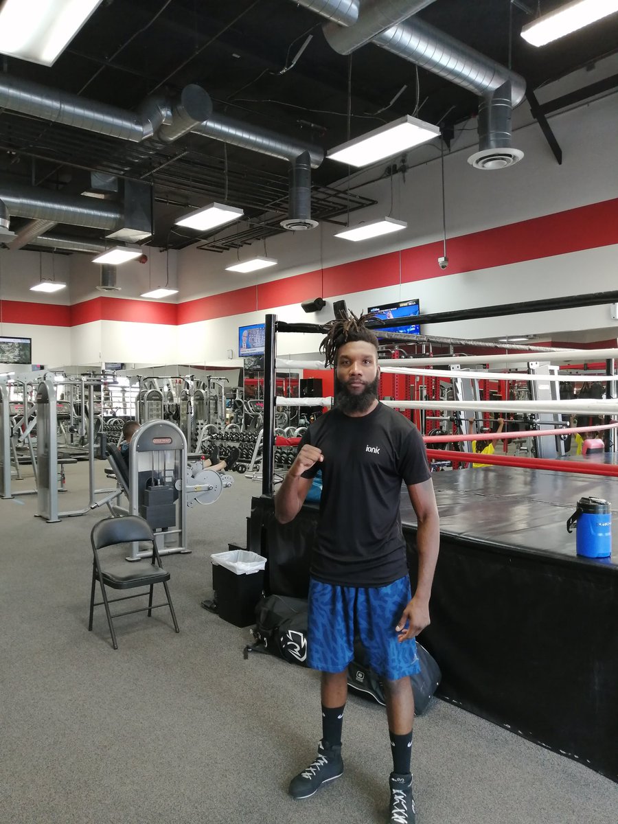 One more day in the bank !!!!!! 
Still feel blessed like everyday 🙏🏾💯