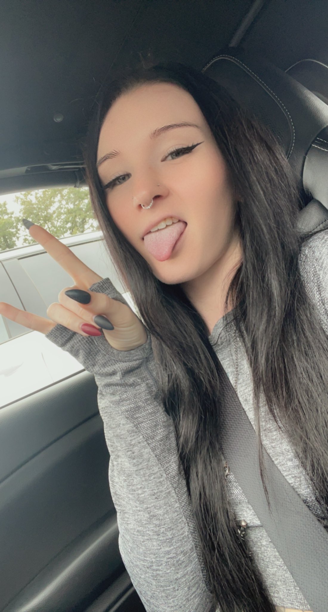 KK 🫥 on X: Dont forget to rock out to some good music 🖤 #of #onlyfans  #altgirl #fansly t.coXzFrbjwlwt  X