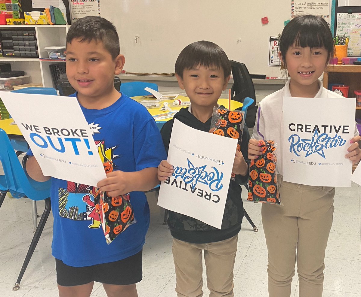 Julie Yandell tweet media