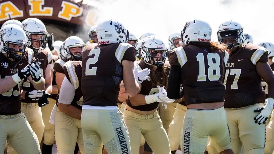 ttandersonn's tweet photo. After a great talk with @CoachLimbach last night, I’m happy to announce that I’ve received an offer from @valpoufootball. Thank you @CoachLimbach @Coach_RJG @CoachLFox and the rest of the staff!
-
@EDGYTIM @CoachBigPete @PrepRedzone @PrepRedzoneIL @EFTfootball @EliasKarras https://t.co/7O4iQaz4Jp