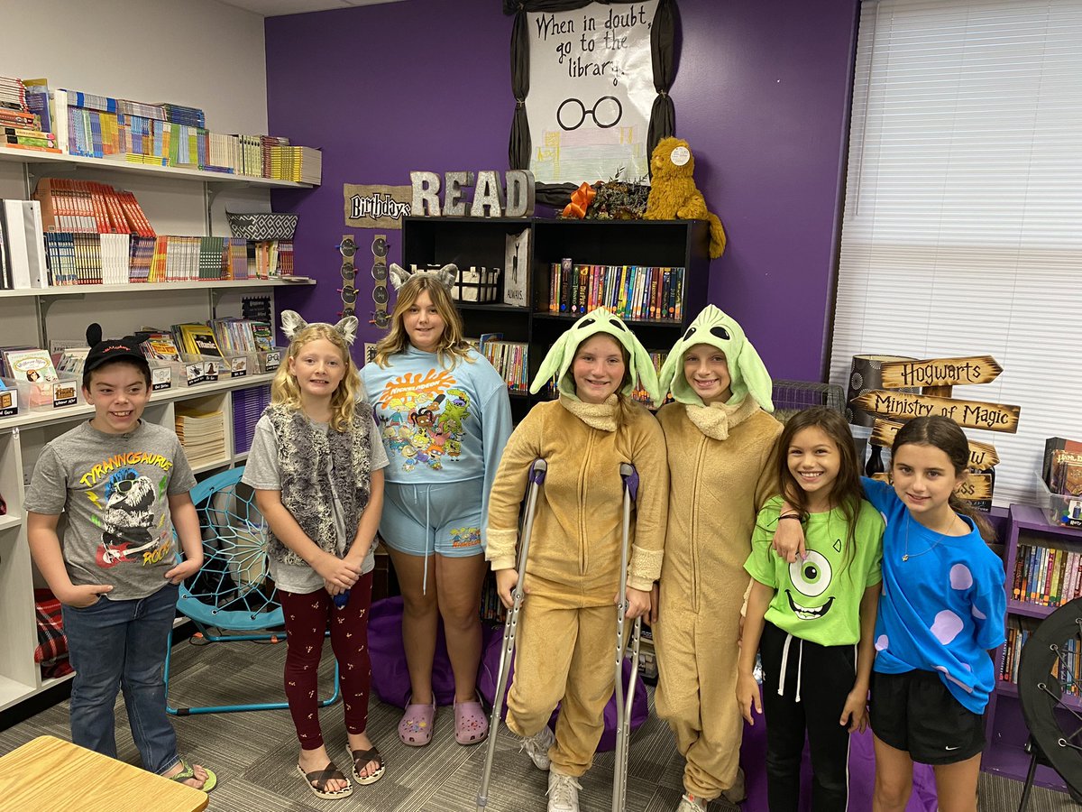 NatDJohnson's tweet photo. Disney Duos Day! (Or twin day🤷🏻‍♀️)
Love how much fun these kiddos have with dress-up days! 
#KCErocks #Homecoming2021 
@KCEprincipal @WildKatNation1 https://t.co/QqKCxvrs4O