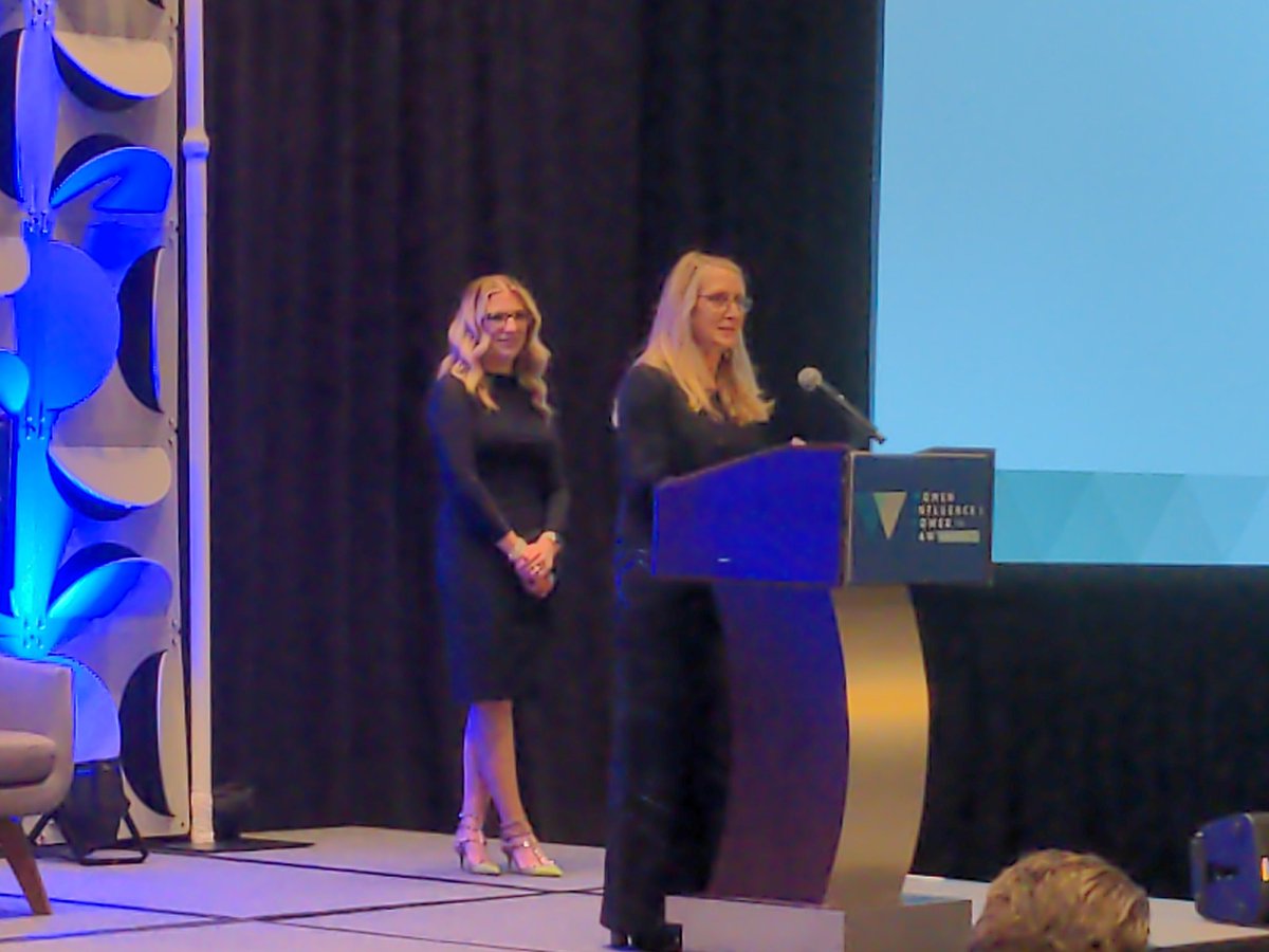 WIPLNetwork's tweet photo. Our first Lifetime Achievement Award is given to Connie Brenton of @NetApp. "Life has taught me that who you work with is as important as what you do" #WIPLevent https://t.co/NhjGohodjk