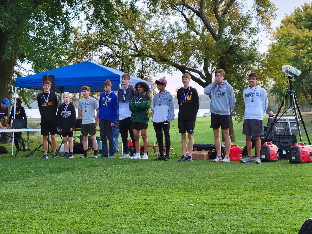 Kaleb Sharp, Isaac Young (Frank Menden filling in for him at awards) and Nick Weedman all top 10