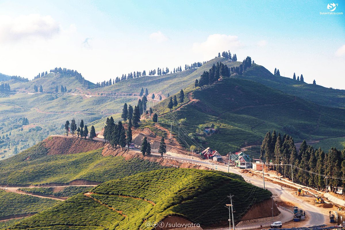 kandelnirmal's tweet photo. Heaven is a myth, #Nepal is real.
#Ilam is full of tea estates.
Try #IlamTea, and you will forget the taste of many. https://t.co/KcEDwqYMqw