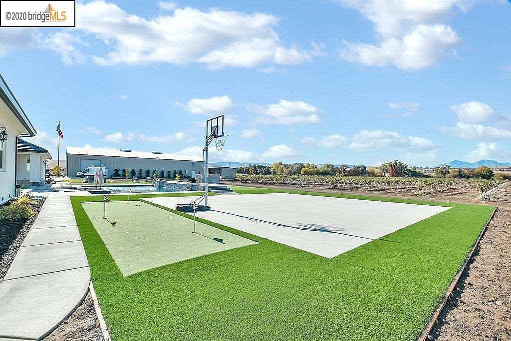 Barndominium & Farmhouses tweet media